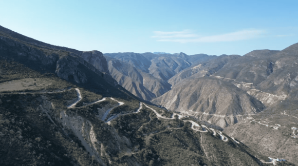 Estrada para as grutas de Tolantongo